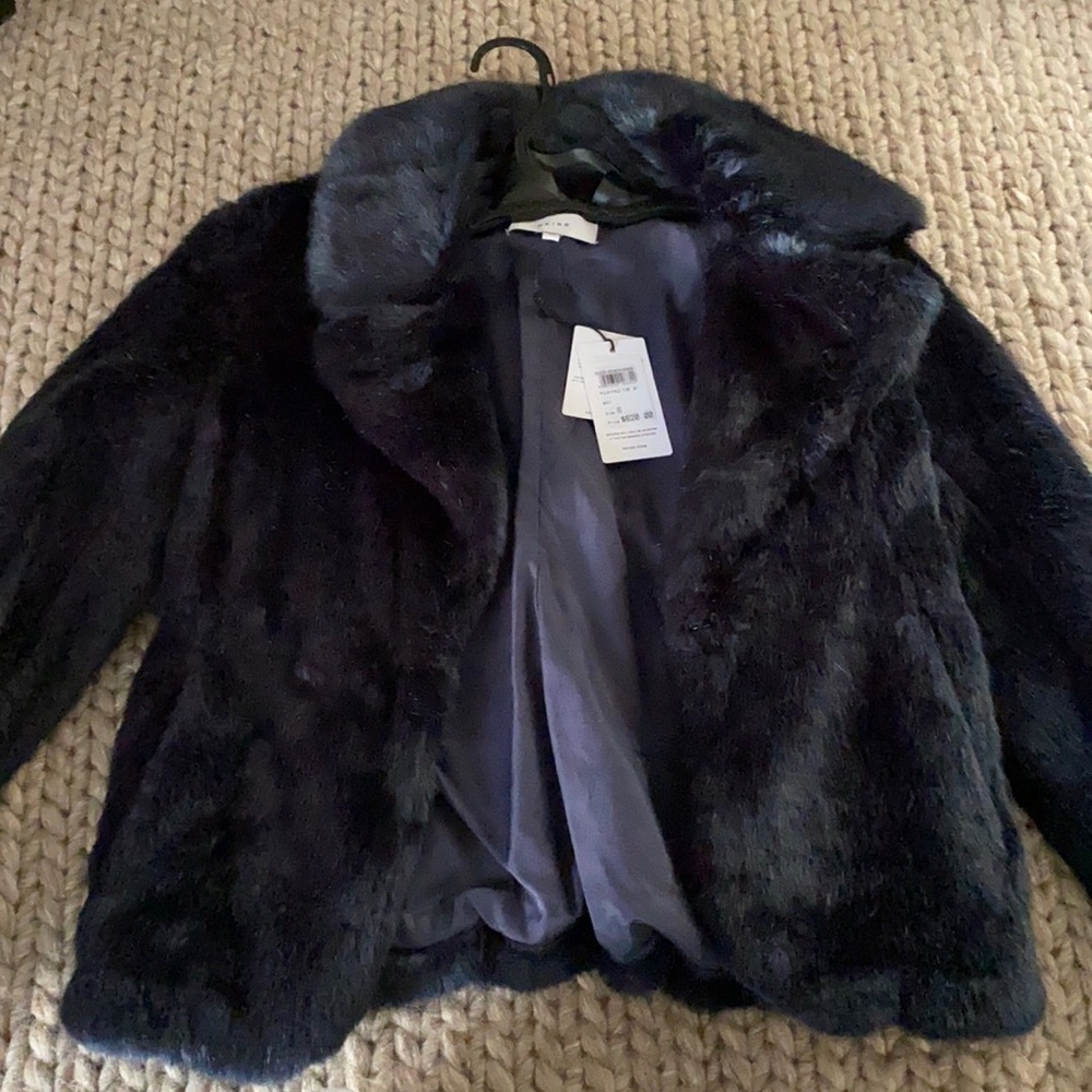 Reiss Faux fur jacket. Navy Blue. XS